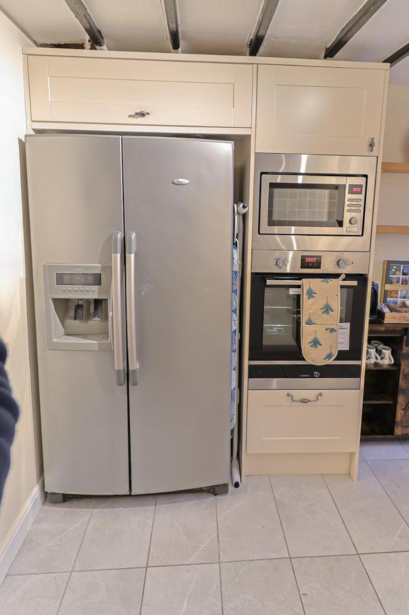 Bay Tree Cottage, Sleeps 7 Close To The Marina Burnham-on-Crouch Exterior photo