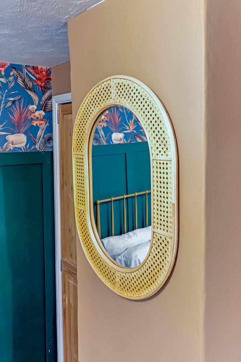 Bay Tree Cottage, Sleeps 7 Close To The Marina Burnham-on-Crouch Exterior photo