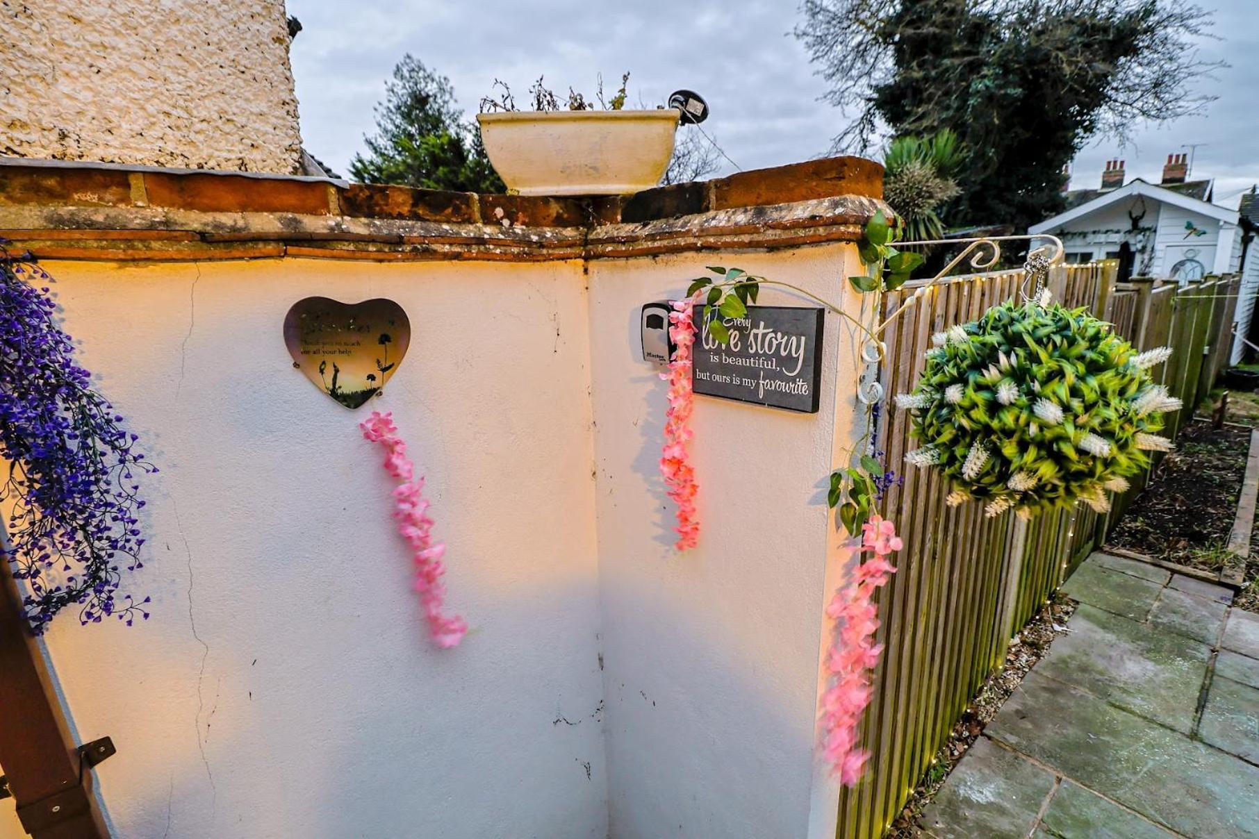 Bay Tree Cottage, Sleeps 7 Close To The Marina Burnham-on-Crouch Exterior photo